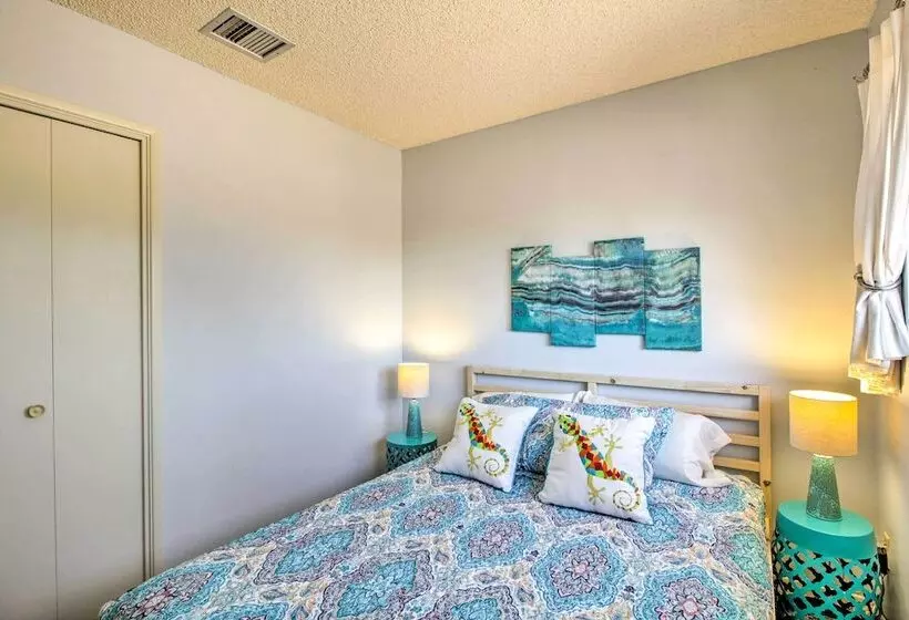 Pearce Sunsites Home W/ Pool & Desert Mtn Views!