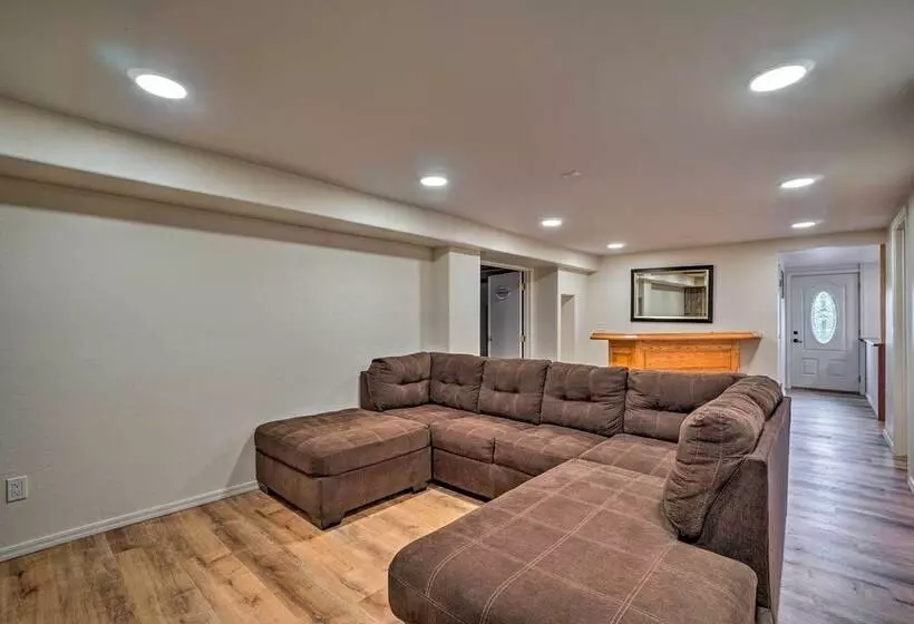 Cozy Pine Retreat W/ Private Hot Tub & Views