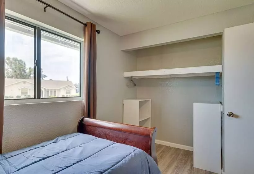 Port Charlotte Vacation Rental: Screened In Lanai!