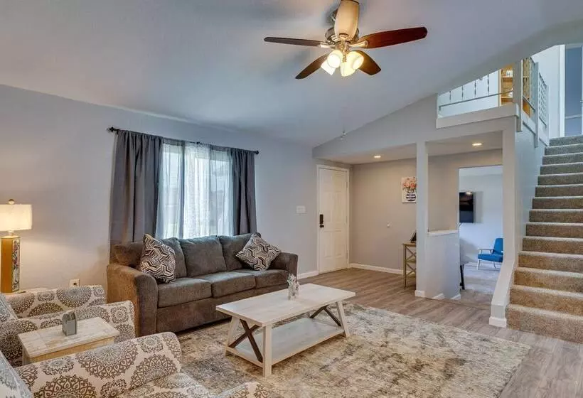 Port Charlotte Vacation Rental: Screened In Lanai!