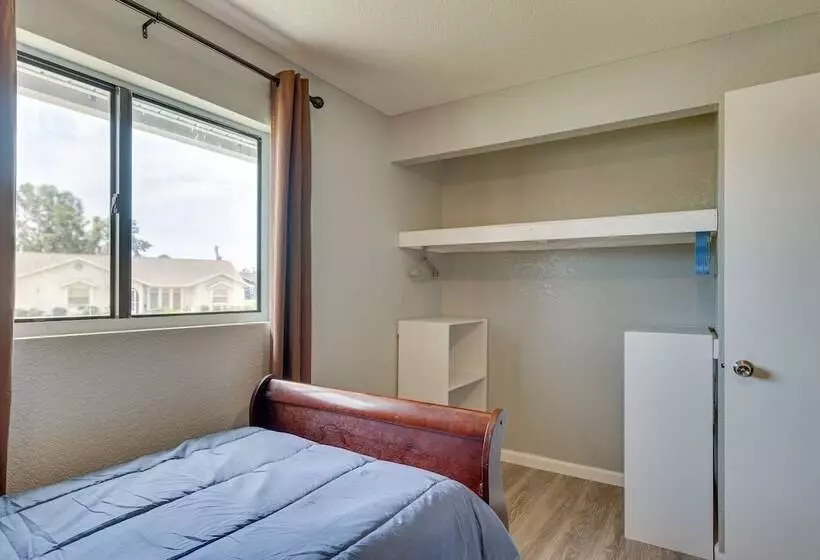 Port Charlotte Vacation Rental: Screened In Lanai!