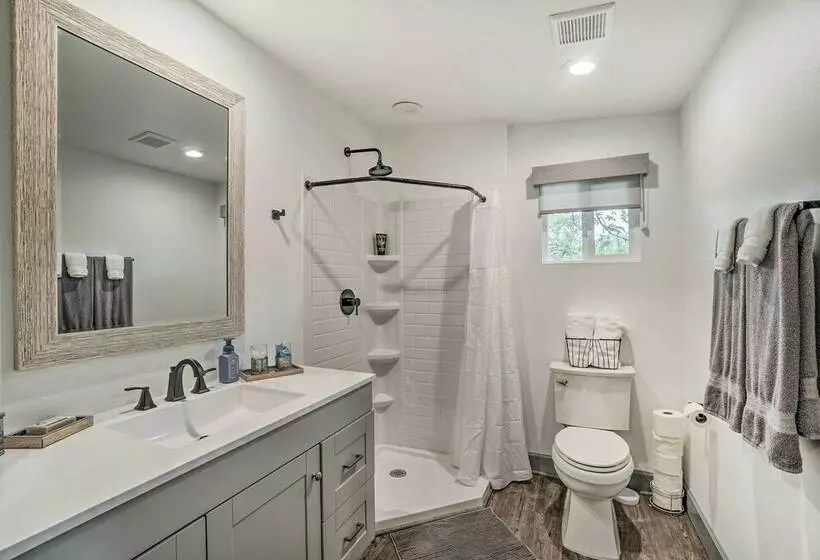 Prescott Retreat W/ Hot Tub ~ 3 Mi To Dtwn!