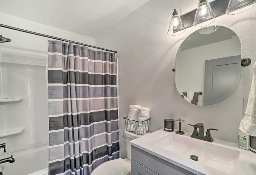 Prescott Retreat W/ Hot Tub ~ 3 Mi To Dtwn!