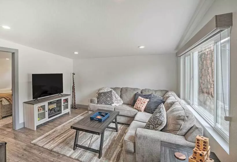 Prescott Retreat W/ Hot Tub ~ 3 Mi To Dtwn!