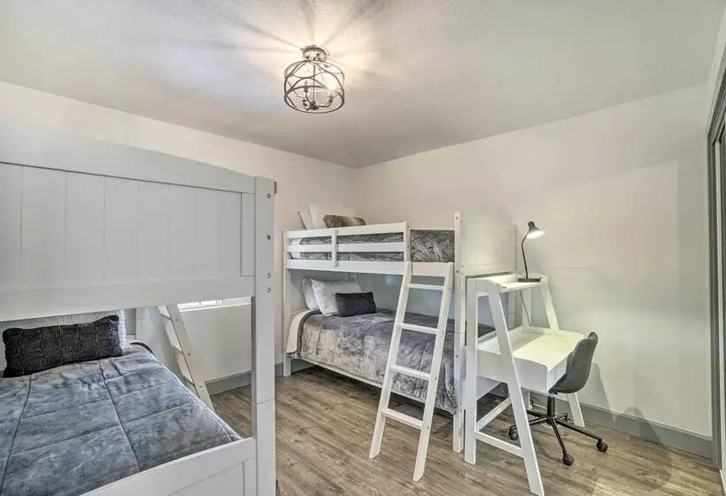 Prescott Retreat W/ Hot Tub ~ 3 Mi To Dtwn!