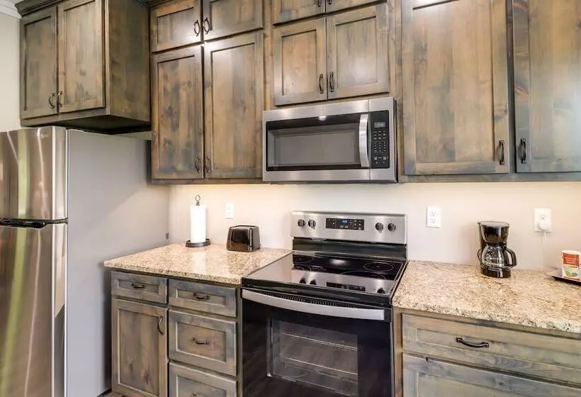 Quaint Harrison Home 2 Mi To Downtown!