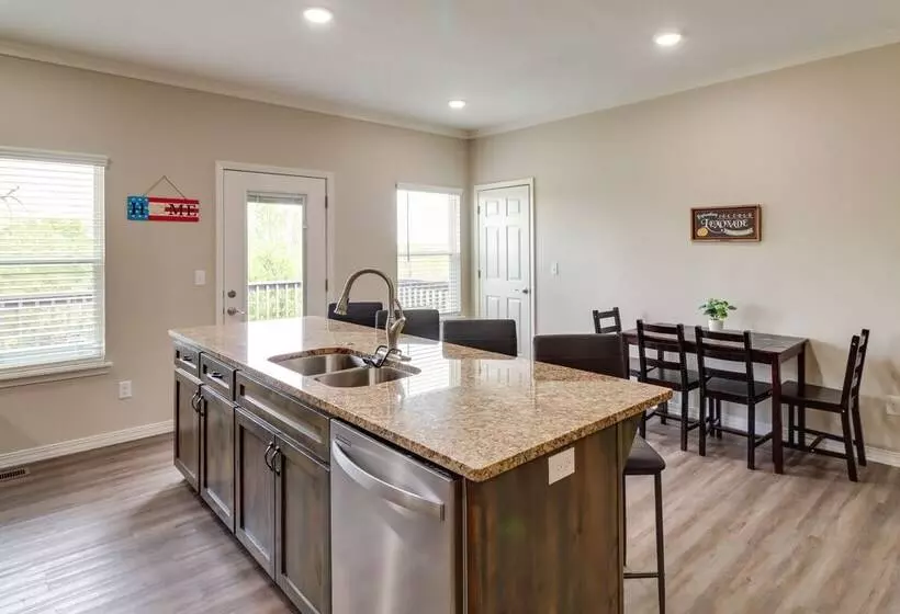 Quaint Harrison Home 2 Mi To Downtown!