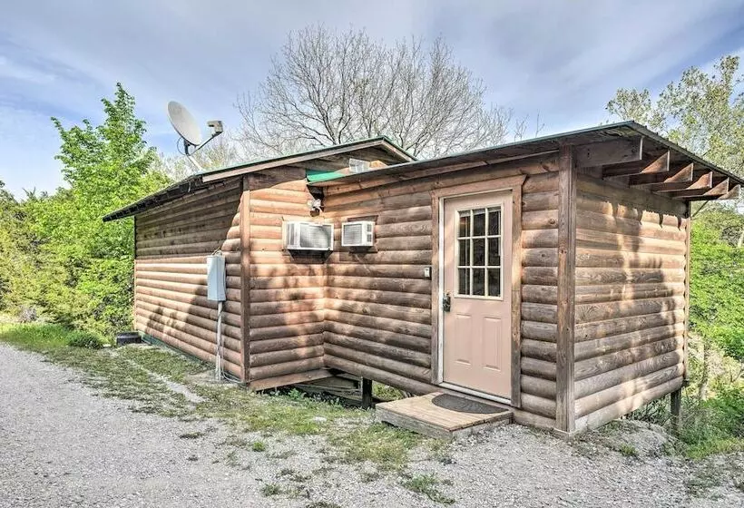 Rustic Davis Cabin < 1/2 Mile To Turner Falls!