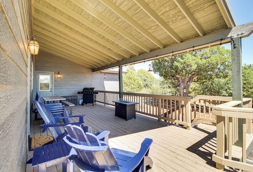 Secluded Show Low Home, Near Hiking Trails!
