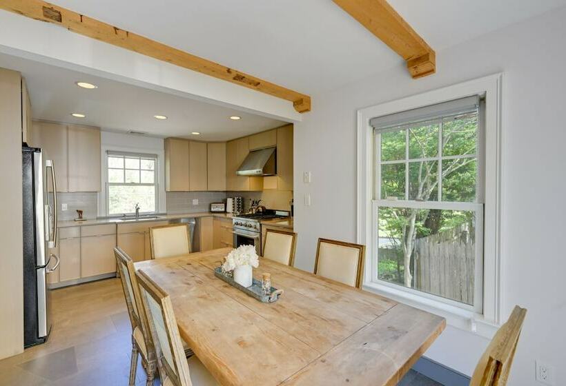 Spacious Sag Harbor Retreat W/ Private Pool!