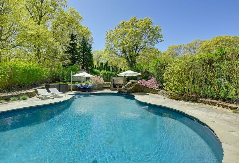 Spacious Sag Harbor Retreat W/ Private Pool!