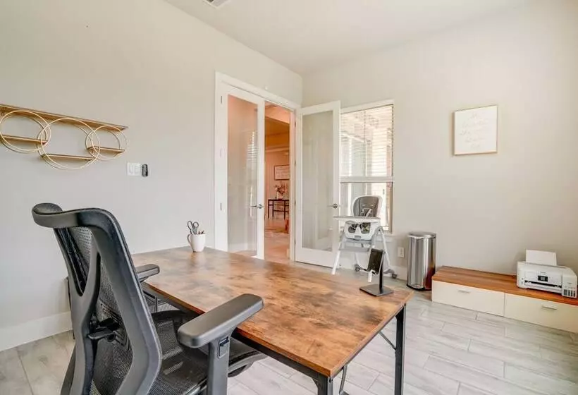 Spacious San Antonio Home: 4 Mi To Seaworld!