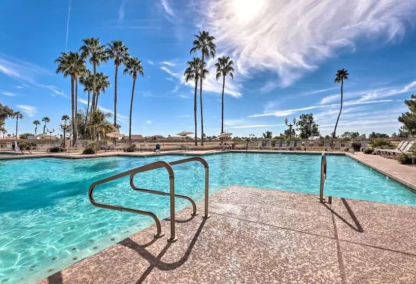 Stunning Sun Lakes Retreat < 1 Mi To Golfing!