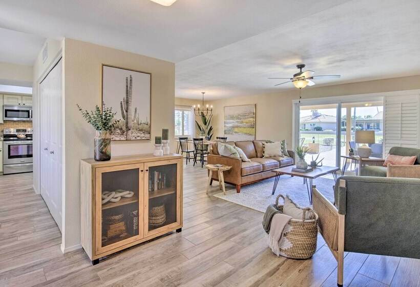 Stunning Sun Lakes Retreat < 1 Mi To Golfing!