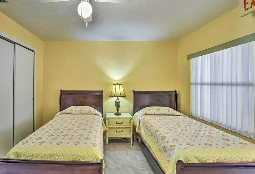 Sunny Port Orange Escape ~ 3 Miles To Beach!