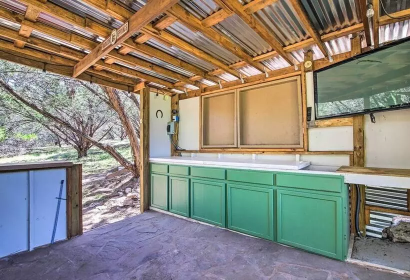 Updated Retreat With Game Room & Boat Ramp Access!