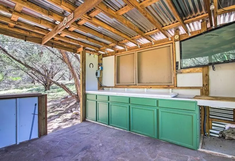 Updated Retreat With Game Room & Boat Ramp Access!