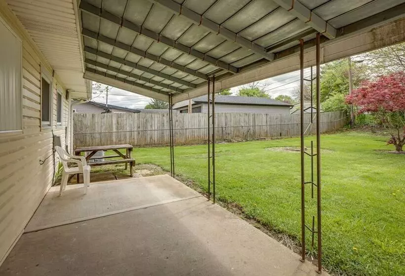 Well Equipped Dayton Home: 5 Mi To University!