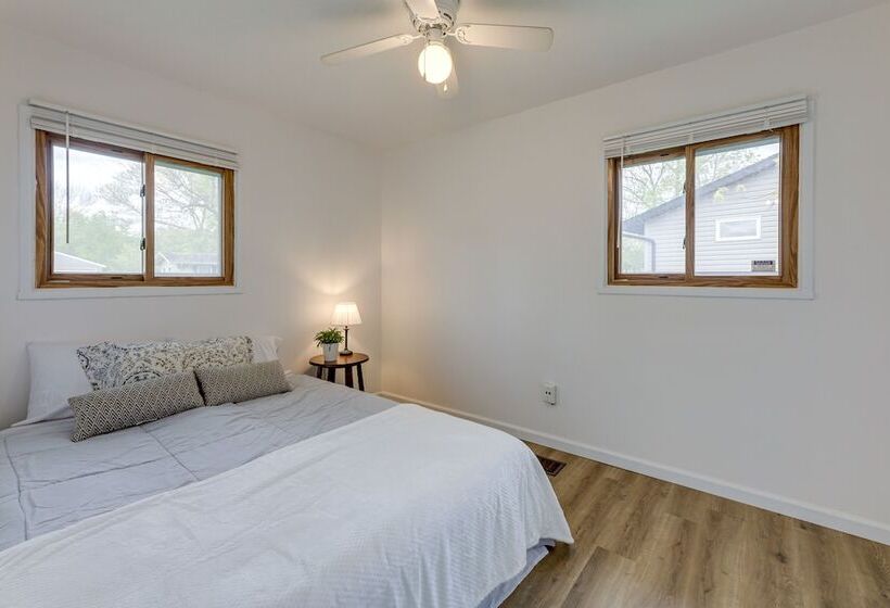 Well Equipped Dayton Home: 5 Mi To University!