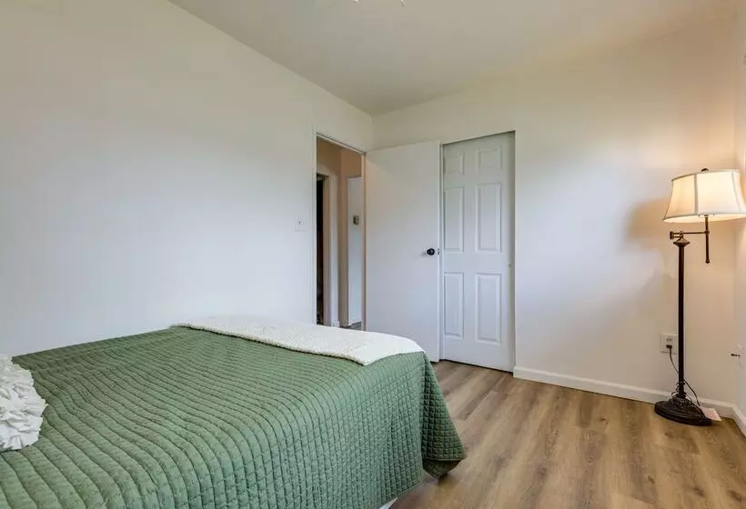 Well Equipped Dayton Home: 5 Mi To University!