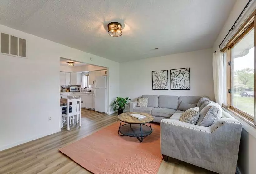 Well Equipped Dayton Home: 5 Mi To University!