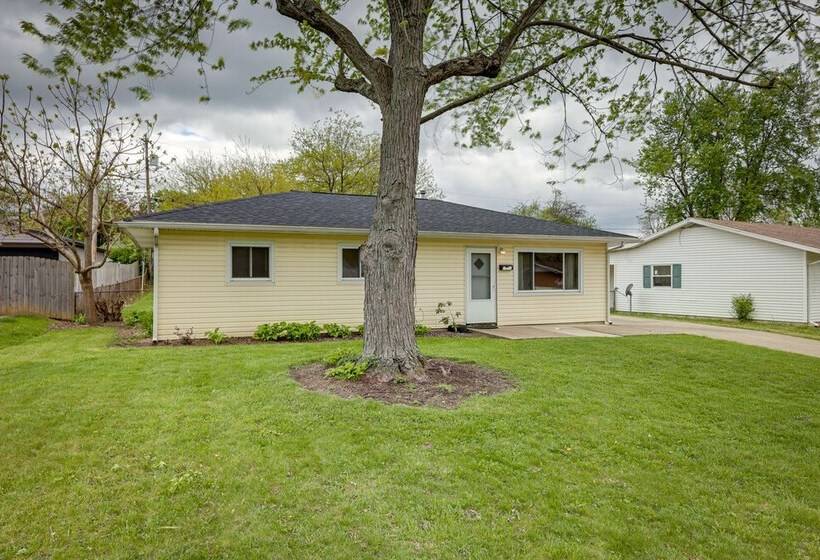 Well Equipped Dayton Home: 5 Mi To University!