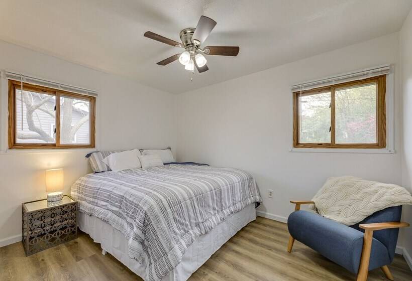 Well Equipped Dayton Home: 5 Mi To University!