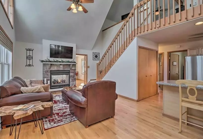 Large Deck & Pool Access: Albrightsville Home