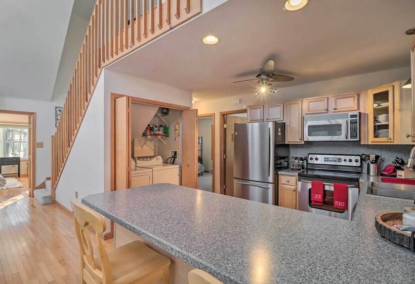 Large Deck & Pool Access: Albrightsville Home