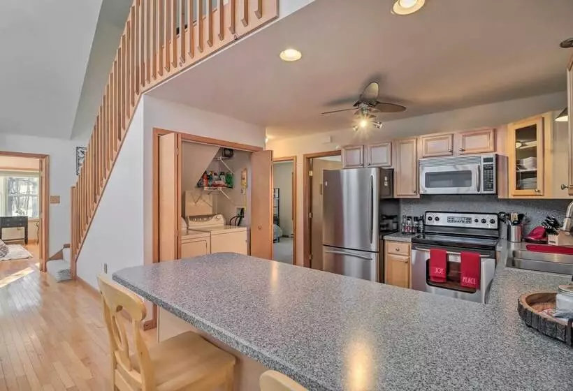 Large Deck & Pool Access: Albrightsville Home