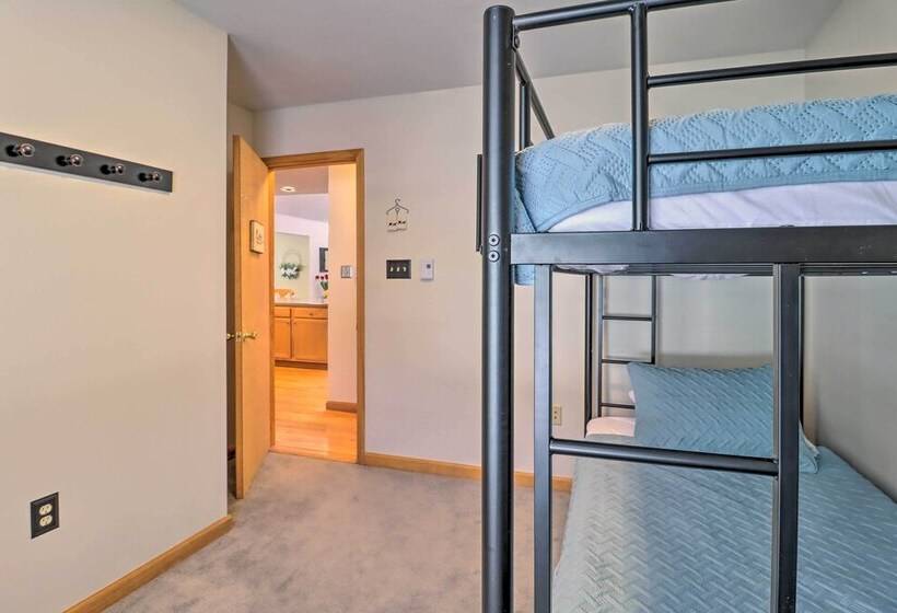 Large Deck & Pool Access: Albrightsville Home