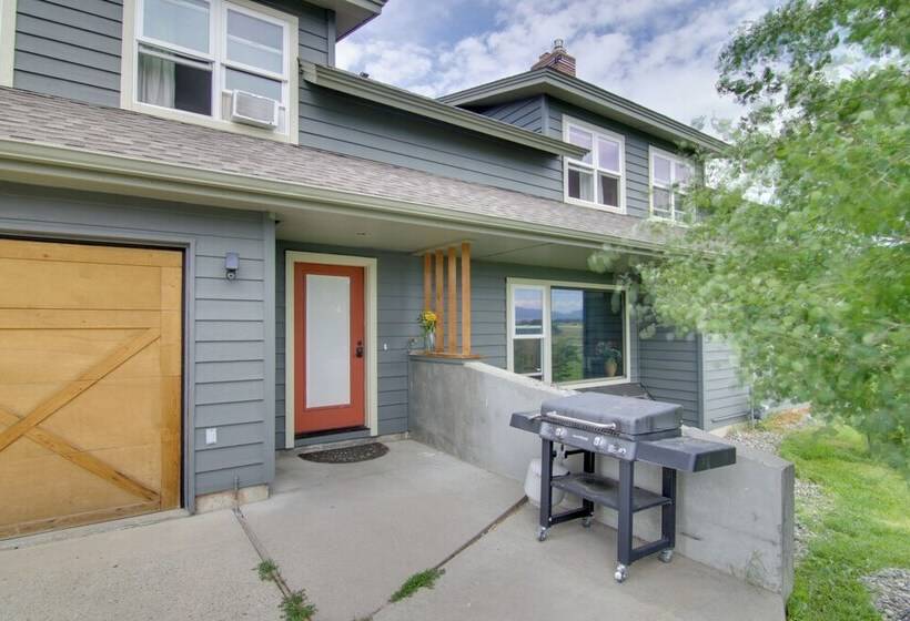 Bozeman Home On 11 Acres W/ Mountain Views!