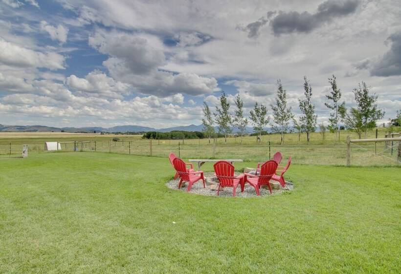 Bozeman Home On 11 Acres W/ Mountain Views!
