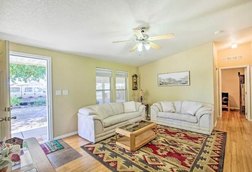Bright Yuma Home W/ Spacious Yard & Patio!