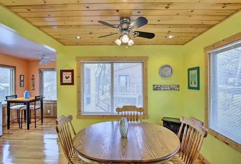 Charming Lake Ripley Cottage W/ Water View!