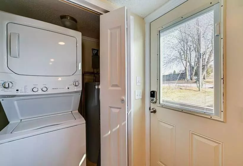 Charming Ohio River Home With Water Views & Porch!