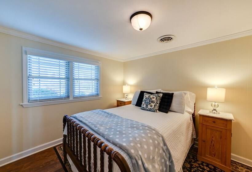 Charming Ohio River Home With Water Views & Porch!