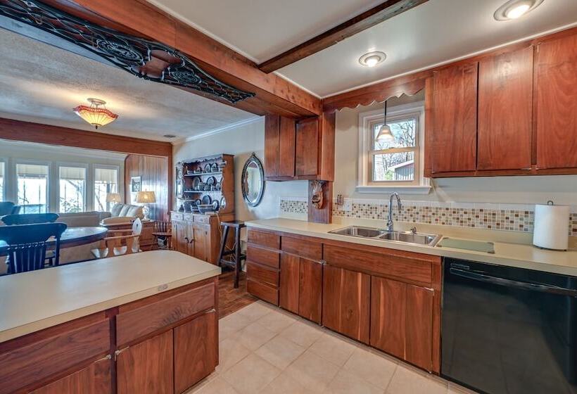 Charming Ohio River Home With Water Views & Porch!