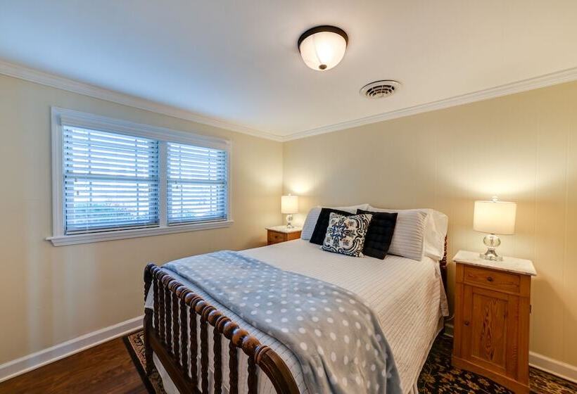 Charming Ohio River Home With Water Views & Porch!