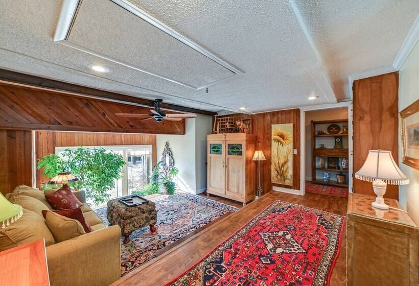 Charming Ohio River Home With Water Views & Porch!