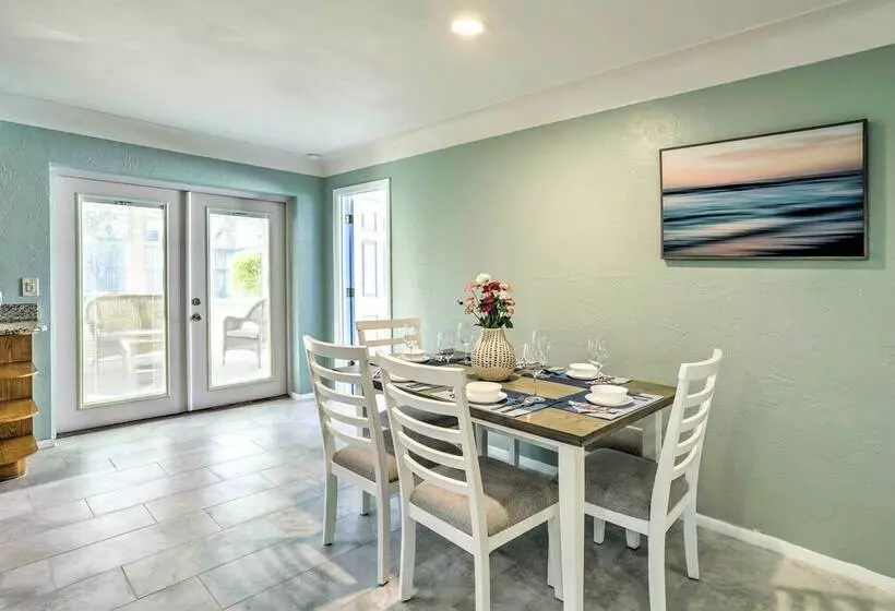 Coastal Seminole Home < 2 Mi To Ocean Access!