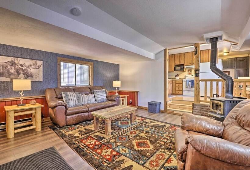 Fireplace, Deck & Mtn Views: Grand Lake Home!