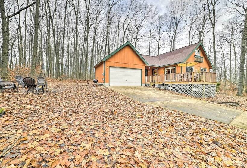 Higgins Lake Retreat   Hike, Swim, Relax!