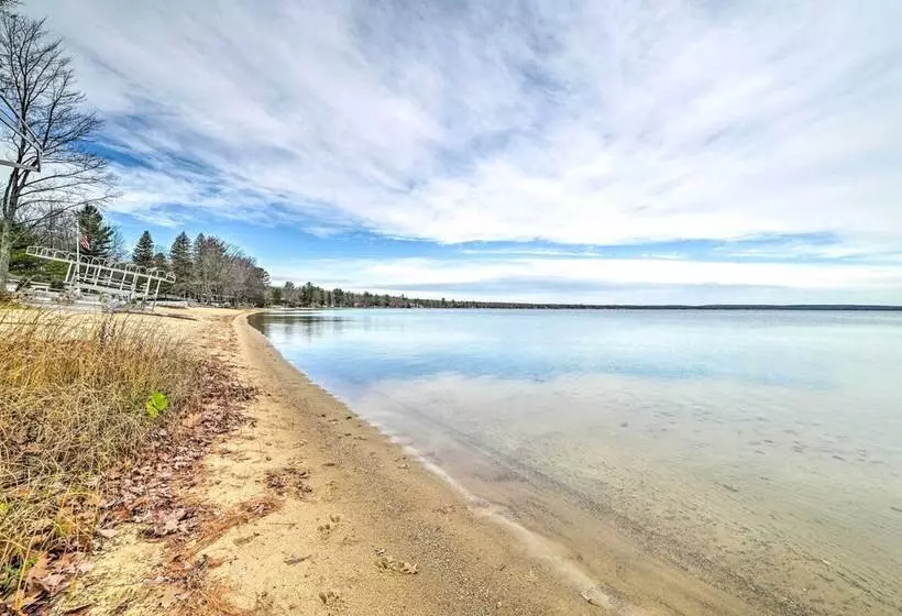 Higgins Lake Retreat   Hike, Swim, Relax!