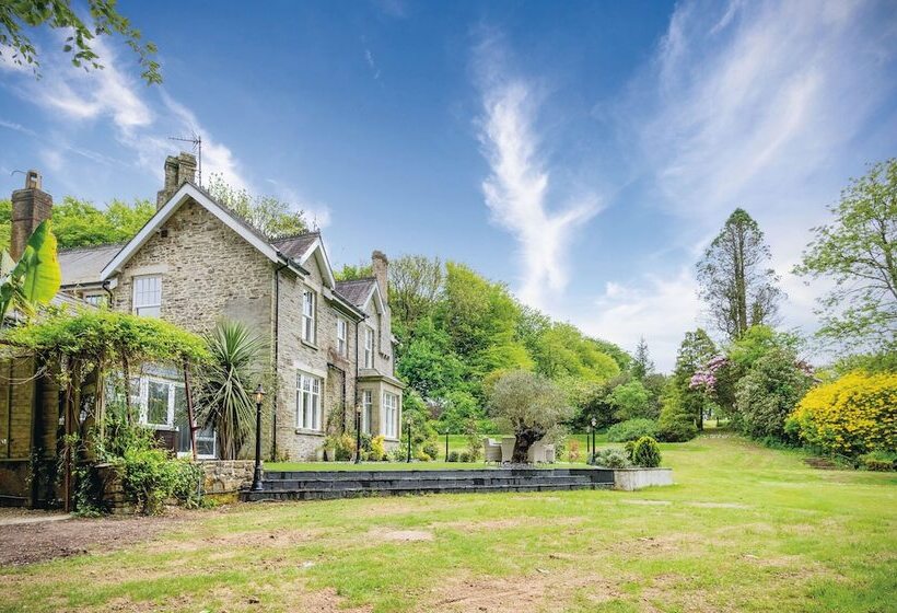 Hill House Country Estate Princes Gate