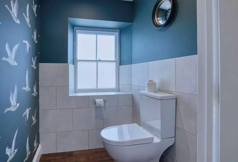 Hill House Country Estate   Princes Gate