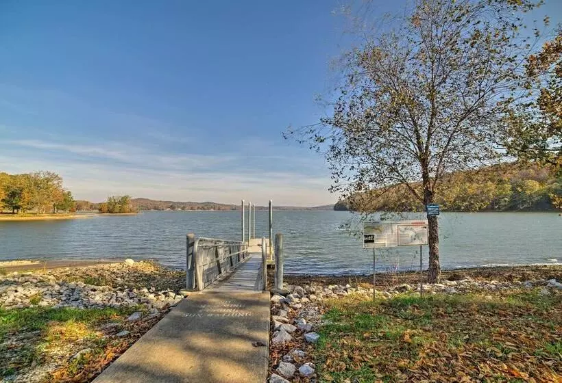 Waterloo Home: Walk To Pickwick Lake Fishing Pier!