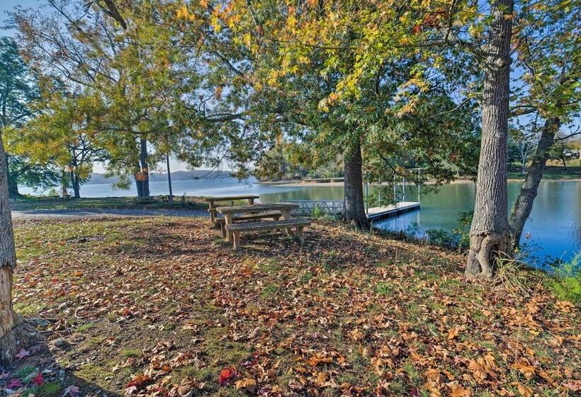 Waterloo Home: Walk To Pickwick Lake Fishing Pier!