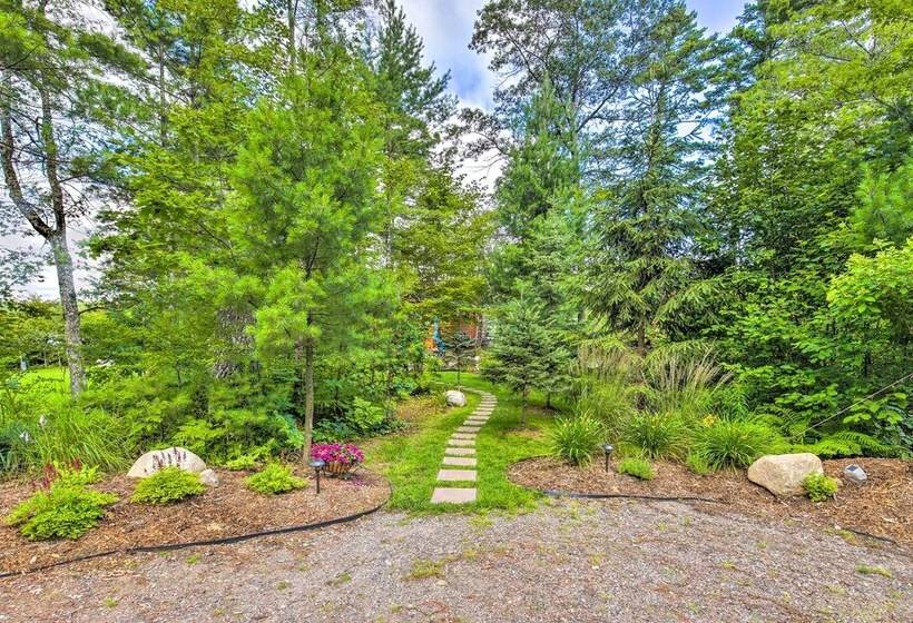 Lakefront Cabin W/ Private Dock & Fire Pit!