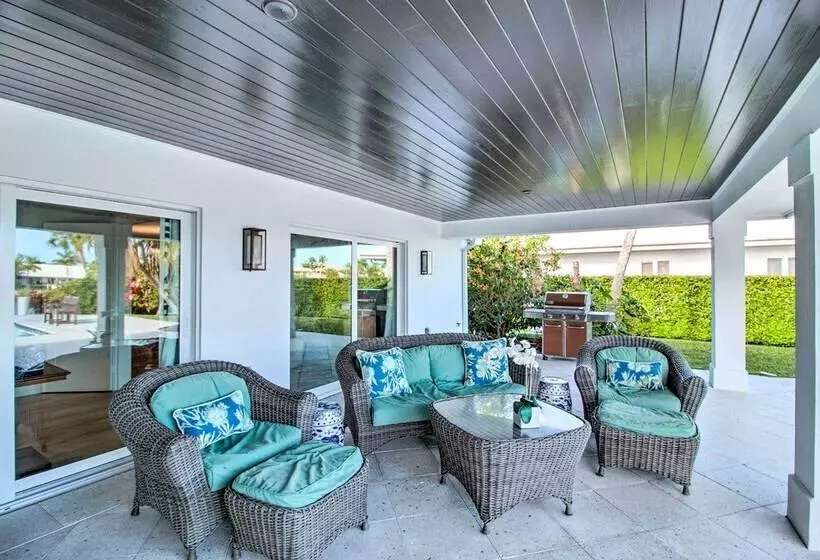 Lavish Vero Beach Escape With Pool, Patio + Dock!